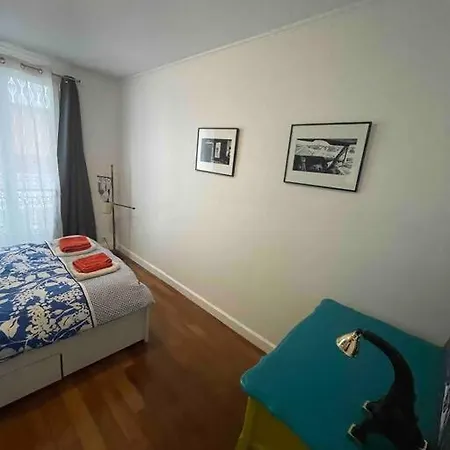 Spacious And Convenient 2 Bedroom Flat In Centre