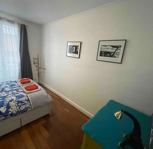 Spacious And Convenient 2 Bedroom Flat In Centre