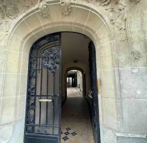 Spacious&convenient 2 Br Flat In Centre Appartement