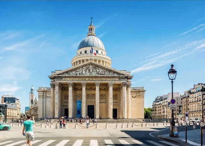 Spacious And Convenient 2 Bedroom Flat In Centre Lägenhet Paris
