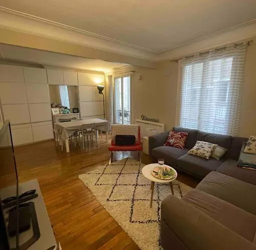 Spacious&convenient 2 Br Flat In Centre Appartement