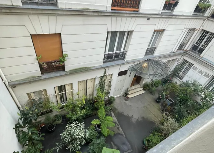 Spacious And Convenient 2 Bedroom Flat In Centre Lägenhet *